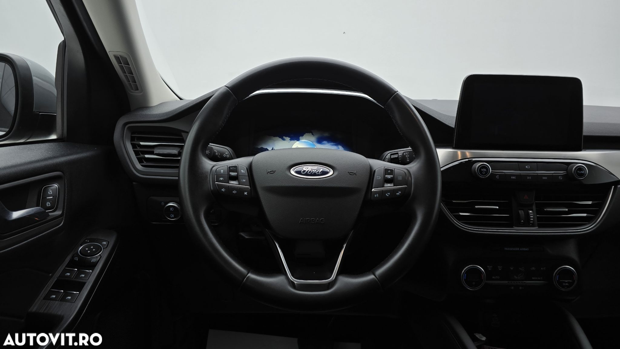 Ford Kuga - 15