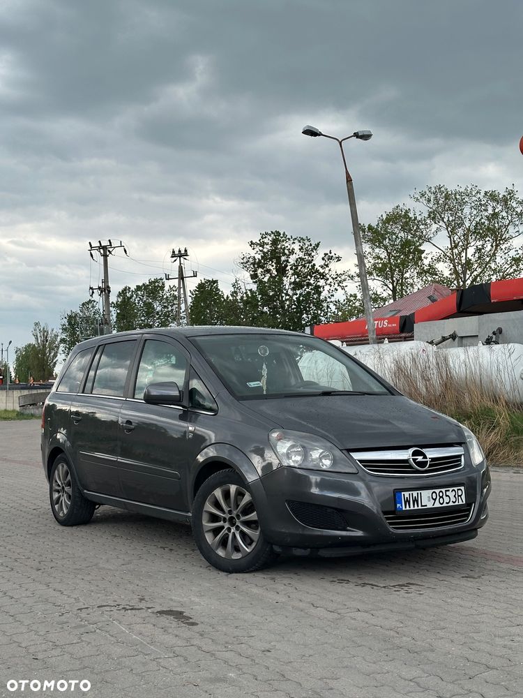 Opel Zafira 1.7 CDTI Essentia - 3