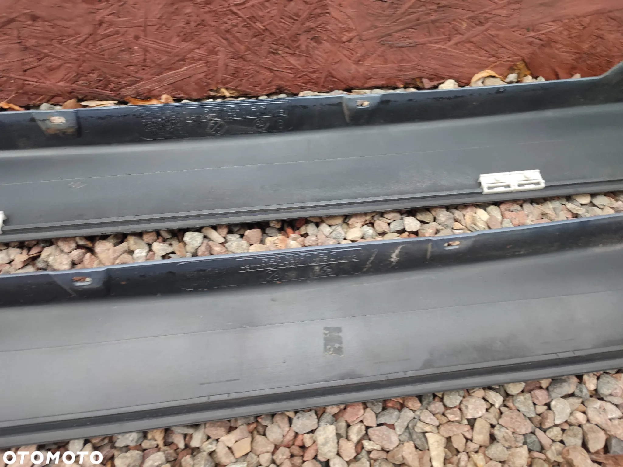 BMW E36 SEDAN / TOURING / COUPE / CABRIO ORYGINALNE NAKŁADKI NA PROGI LEWA / PRAWA POLIFT + ZAŚLEPKI DO MALOWANIA O NR. 51 71 9 067 380 / 51 71 9 067 381 / 51 71 8 190 707 / 51 71 8 190 708 OEM W BARDZO DOBRYM STANIE - 21