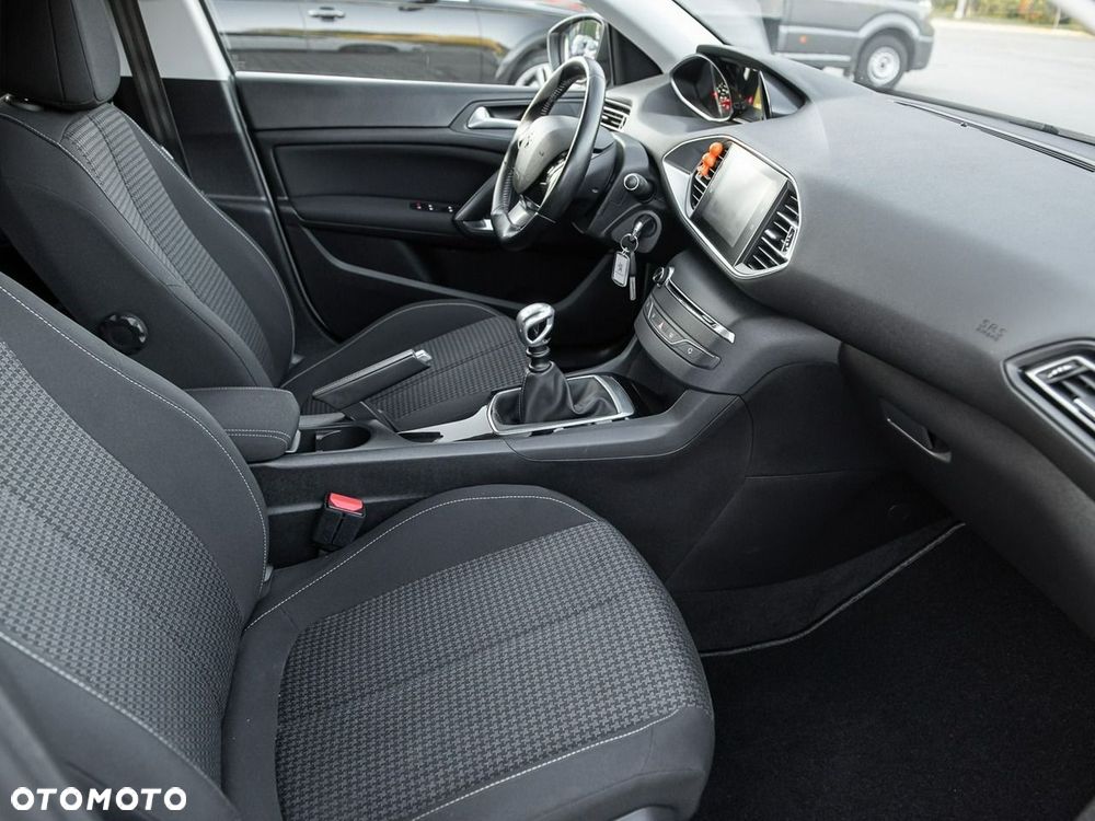Peugeot 308 1.5 BlueHDi Allure Pack S&S - 10