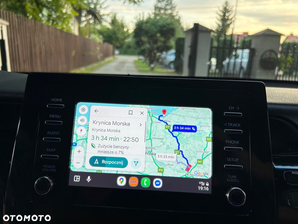 Toyota Camry 2.5 Hybrid Comfort CVT - 9