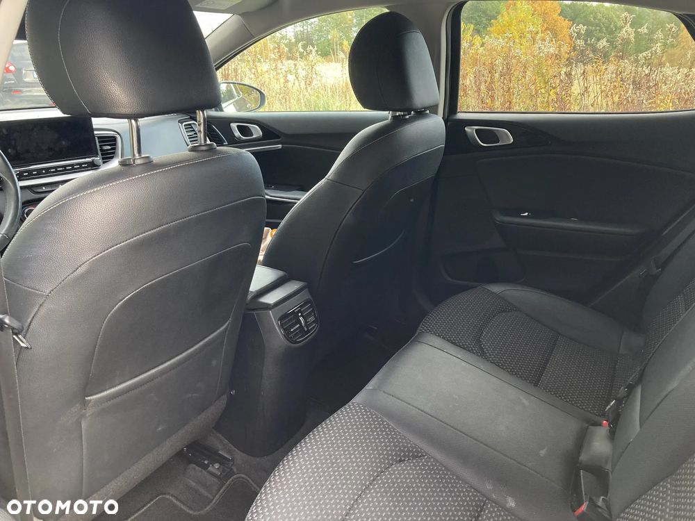 Kia XCeed 1.4 T-GDI L Business Line - 23