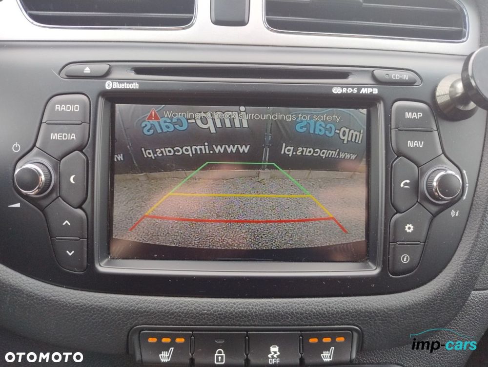 Kia Ceed - 9