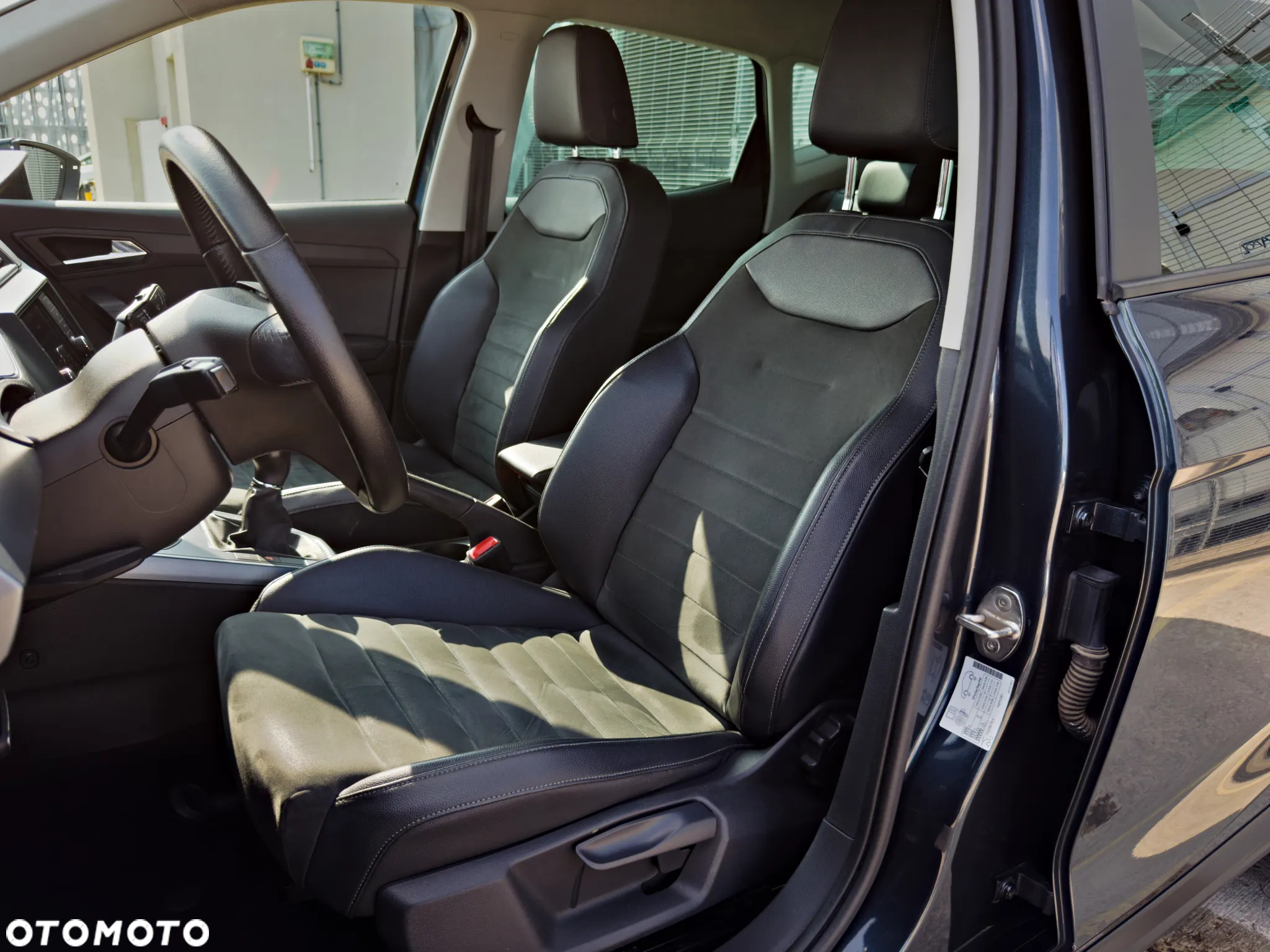 Seat Arona 1.0 TSI Full LED S&S - 8