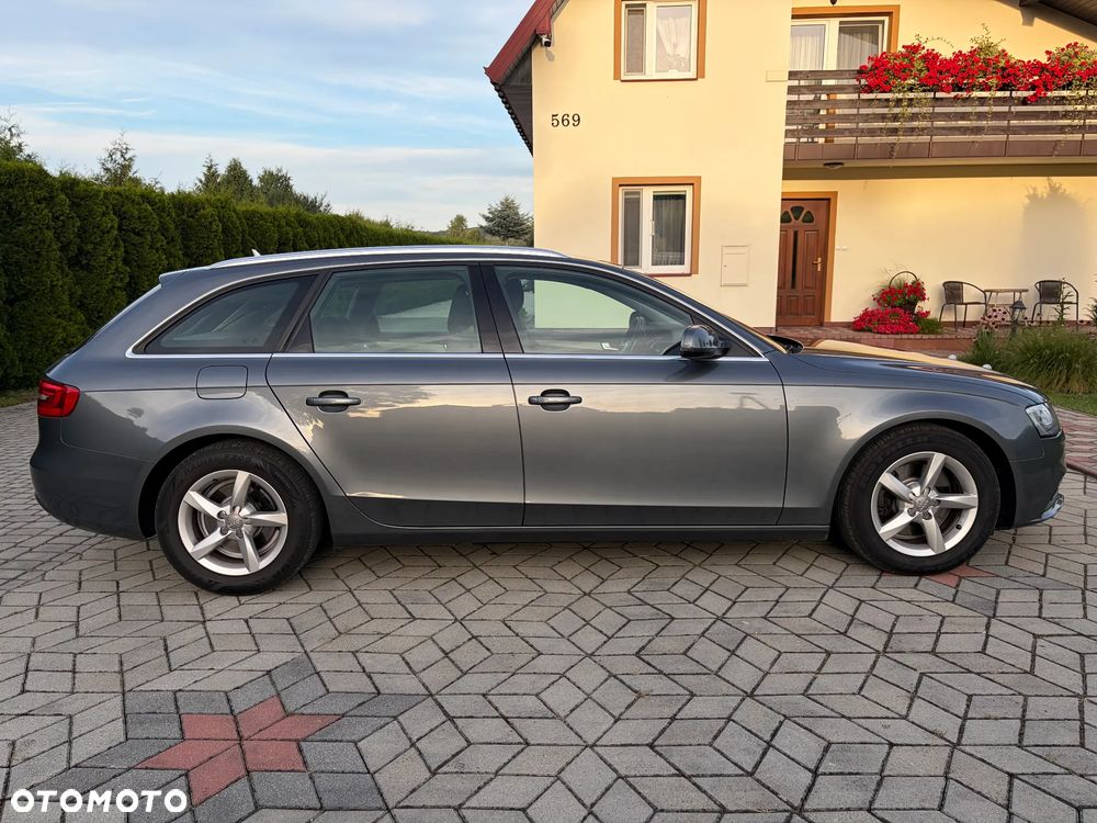 Audi A4 Avant 2.0 TDI Limited Edition - 6