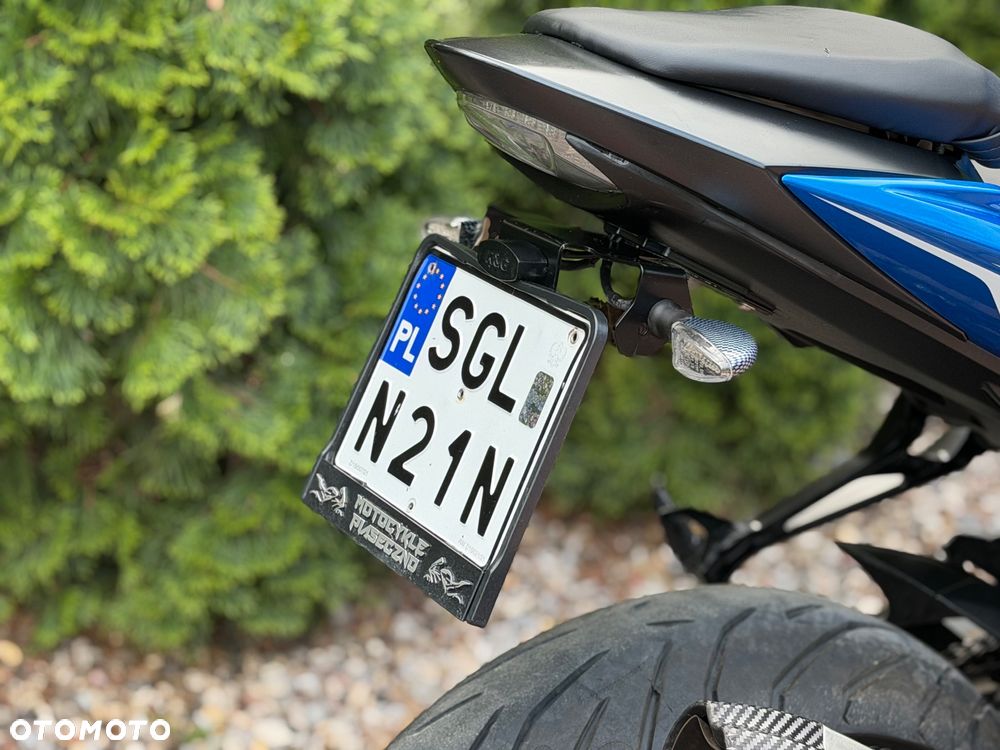 Suzuki GSX - 24