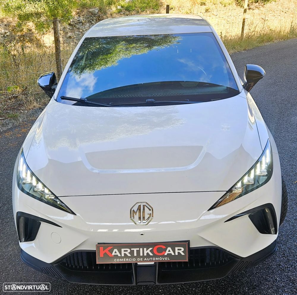 MG MG4 64 kWh Luxury - 8