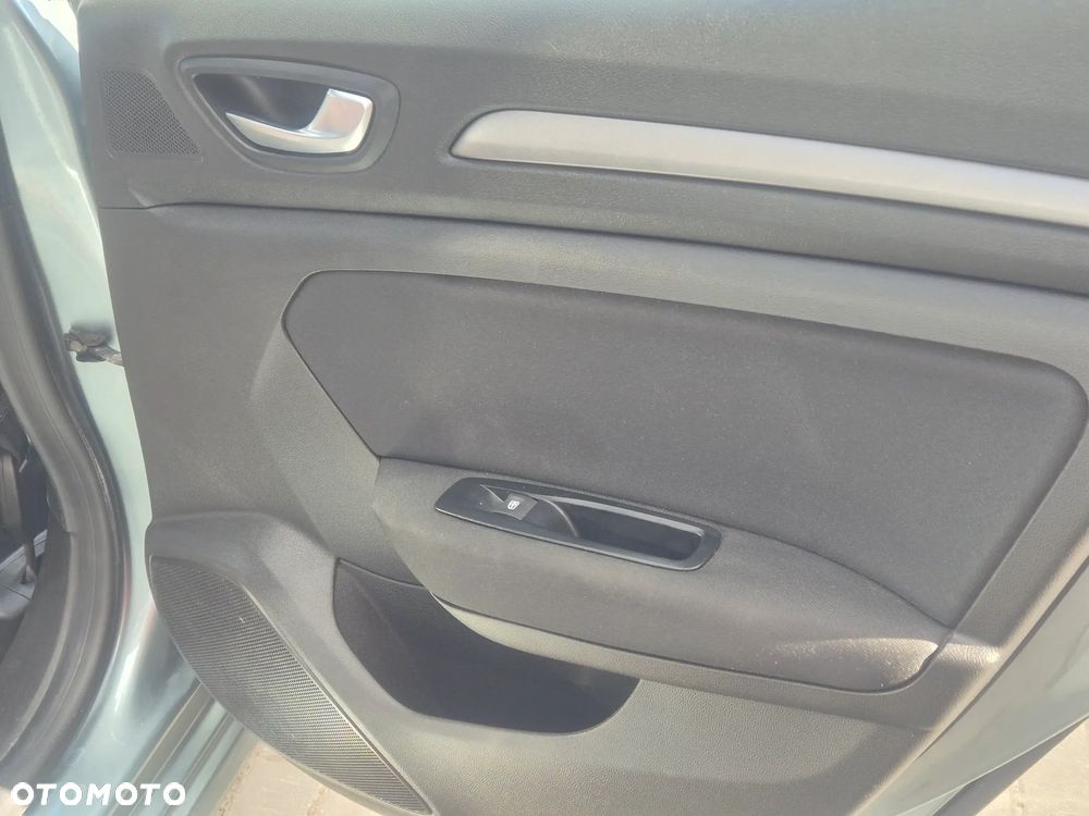 Renault Megane 1.3 TCe FAP Zen - 25