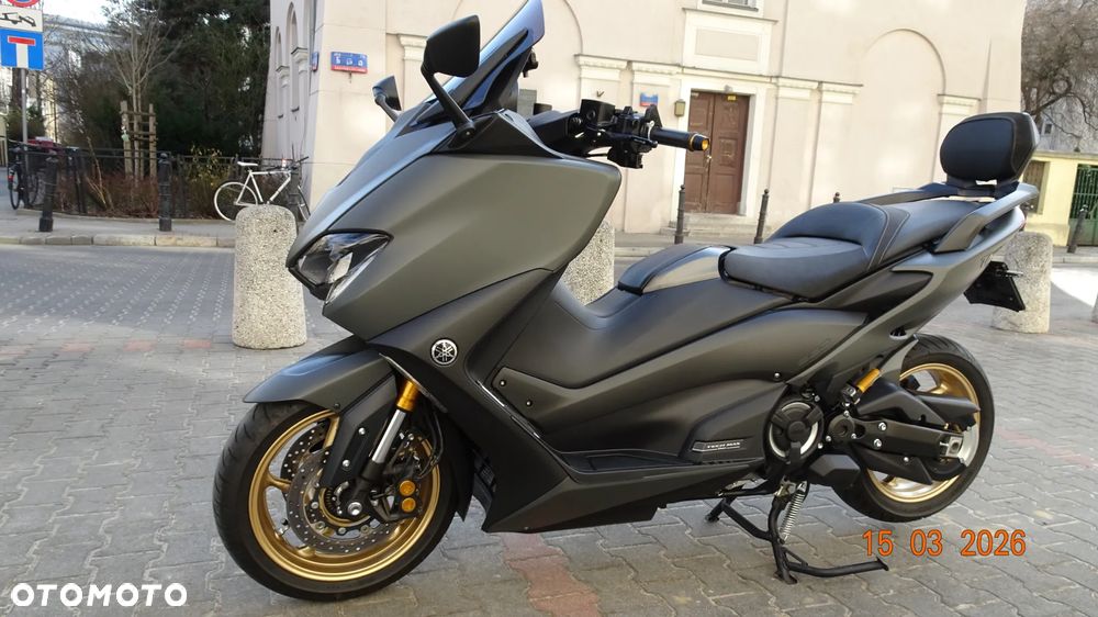 Yamaha Tmax - 20
