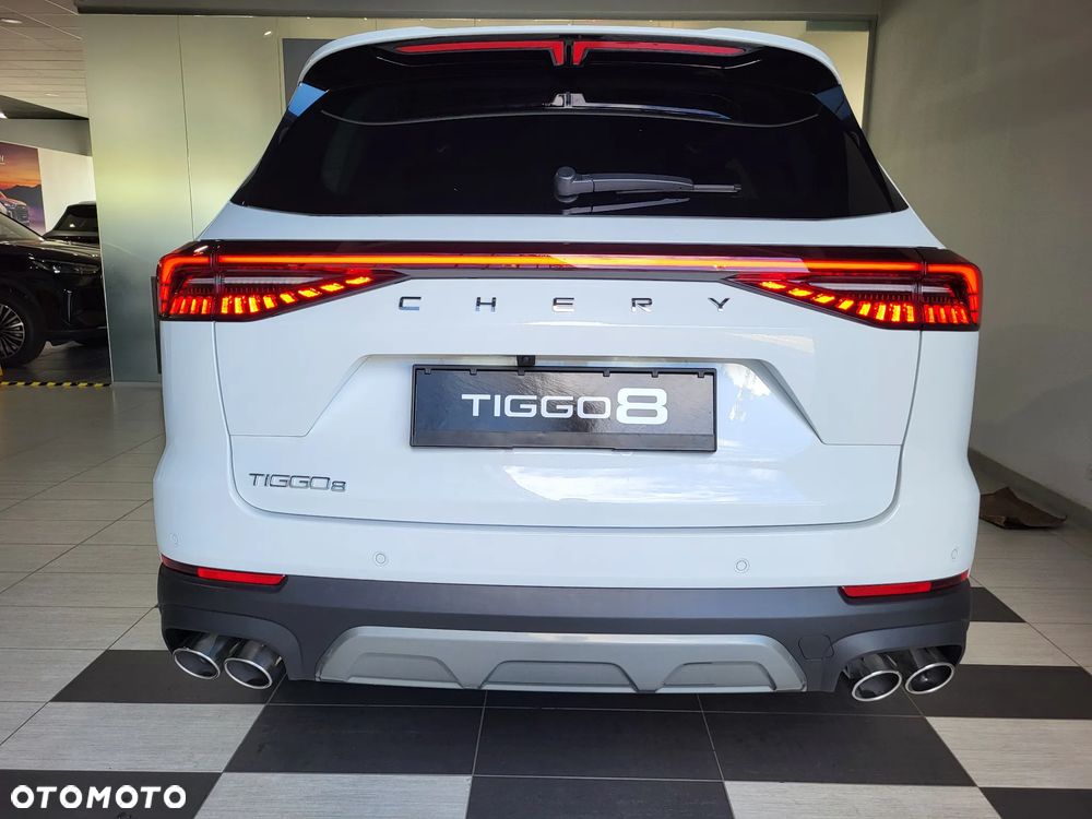 Chery Tiggo 8 1.6 T-GDI Comfort DCT - 10
