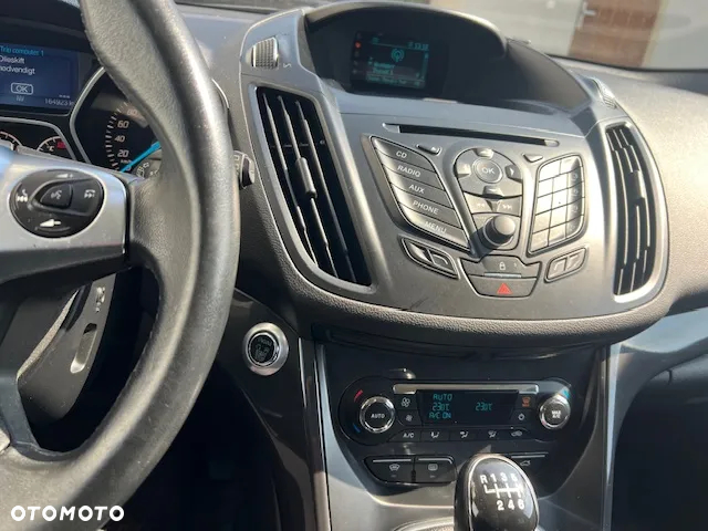 Ford Kuga 1.5 EcoBoost 2x4 Titanium - 21