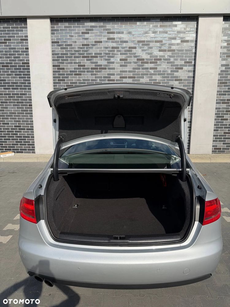 Audi A4 Limousine - 21