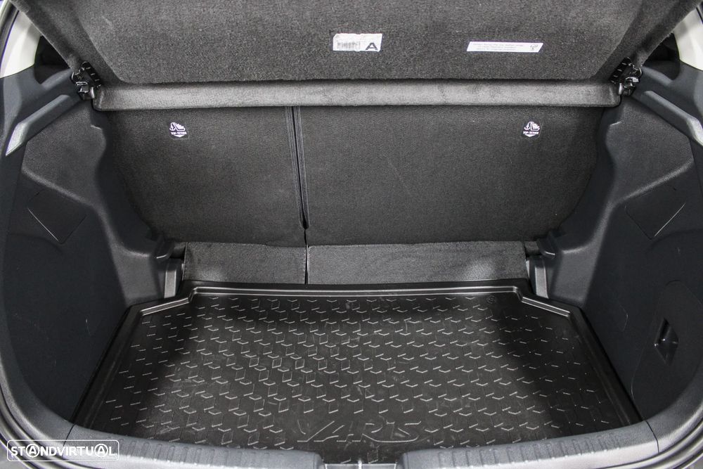 Toyota Yaris 1.5 HDF Exclusive - 29