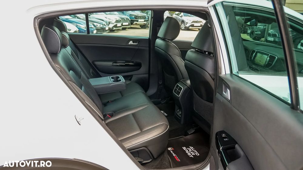 Kia Sportage 2,0 CRDI AWD Aut. GT Line - 31