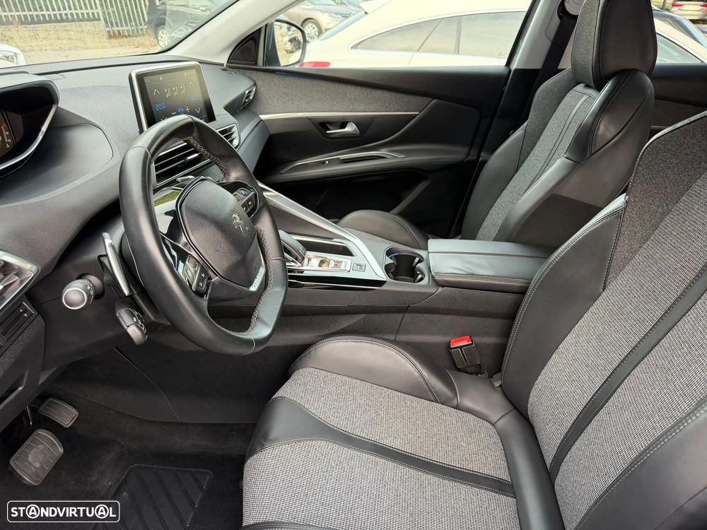 Peugeot 3008 1.6 BlueHDi Allure EAT6 - 17