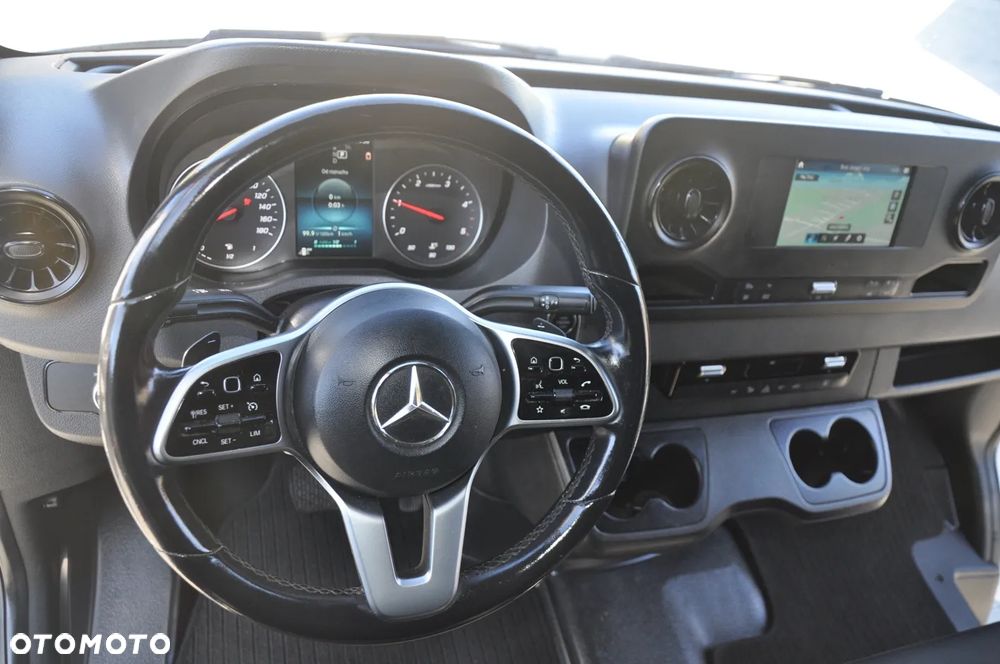 Mercedes-Benz SPRINTER 317 - 25