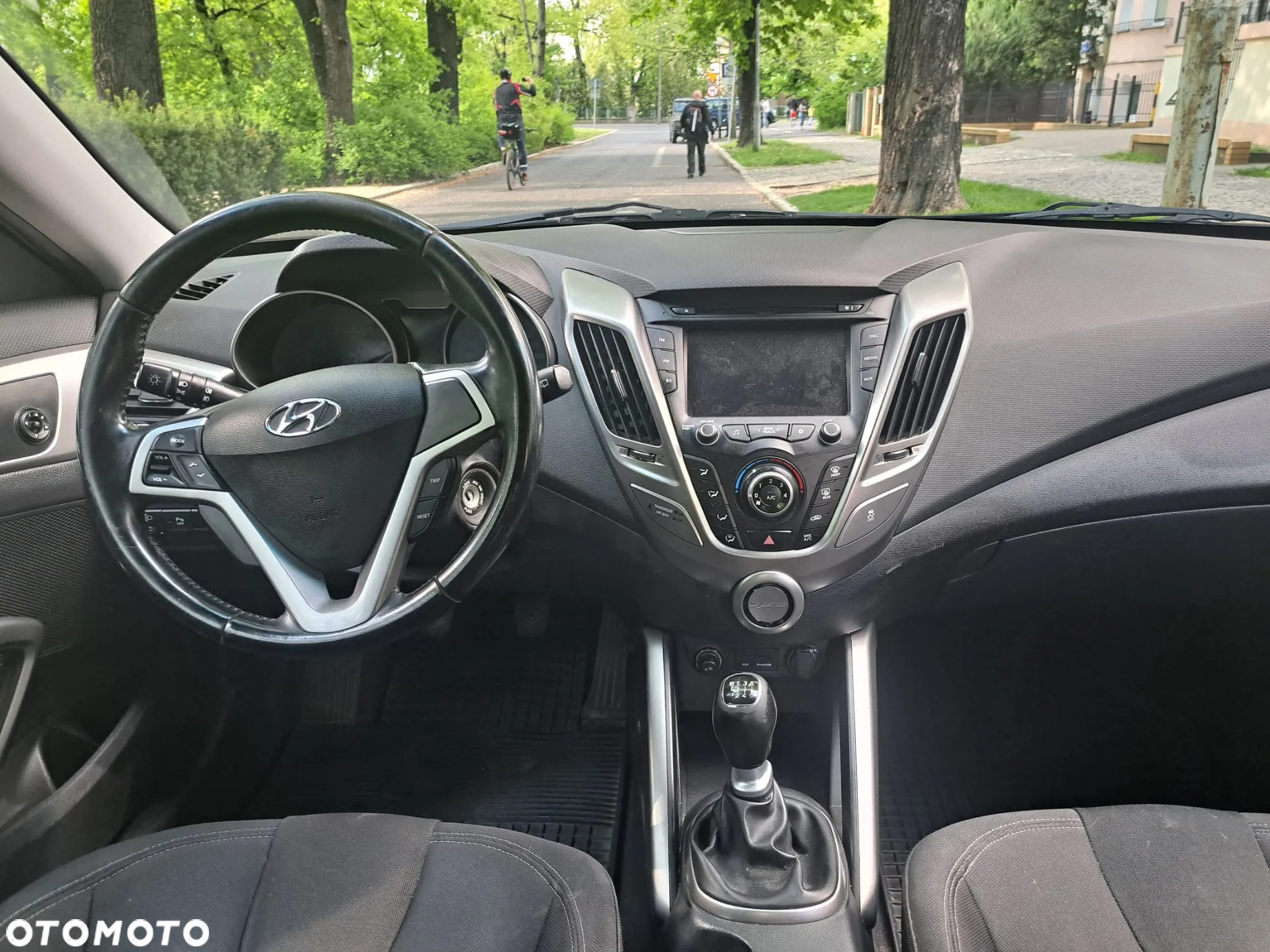 Hyundai Veloster 1.6 Style - 8