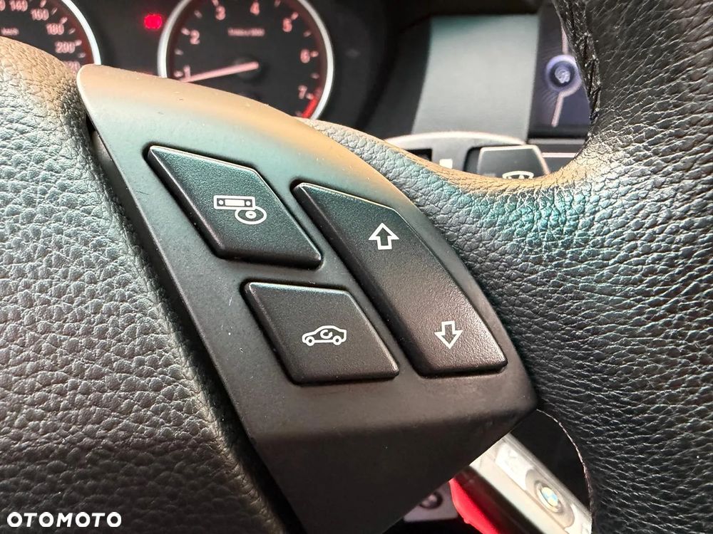 BMW Seria 5 520i Edition Exclusive - 37