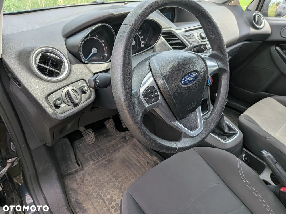 Ford Fiesta 1.25 Silver X plus EU5 - 17