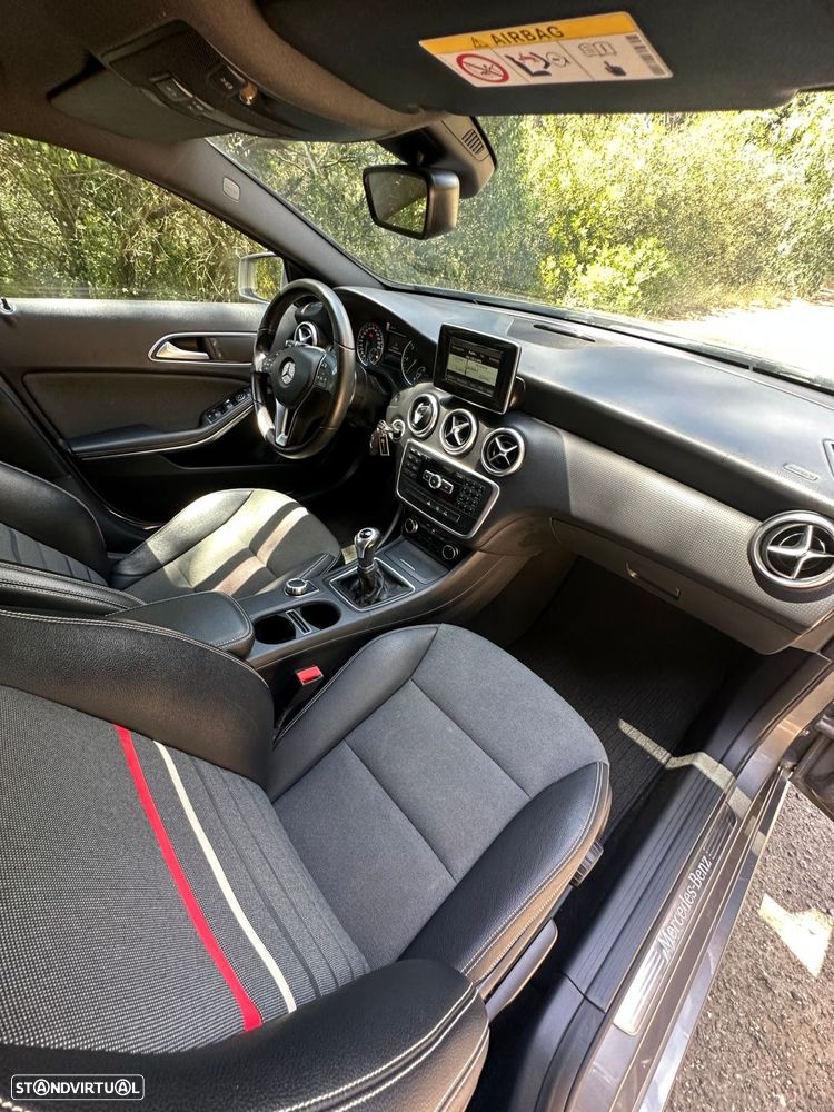 Mercedes-Benz A 180 d AMG Line - 22