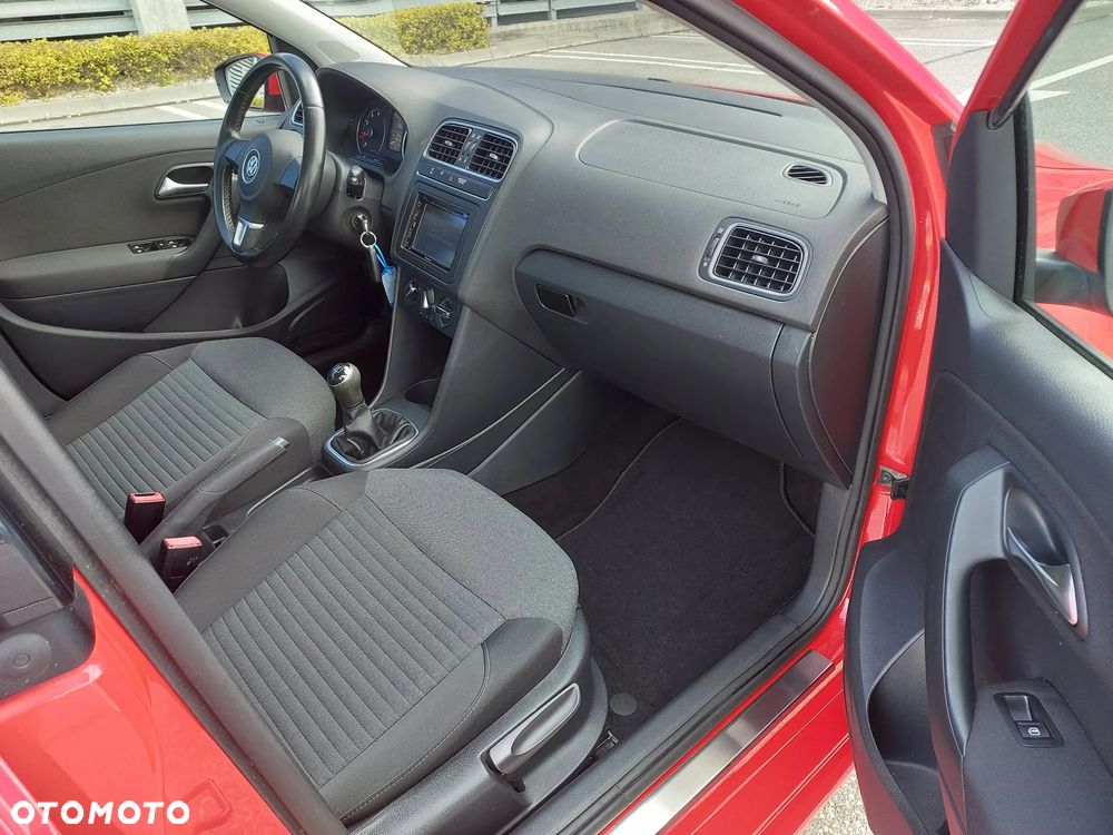 Volkswagen Polo 1.4 16V Comfortline - 20