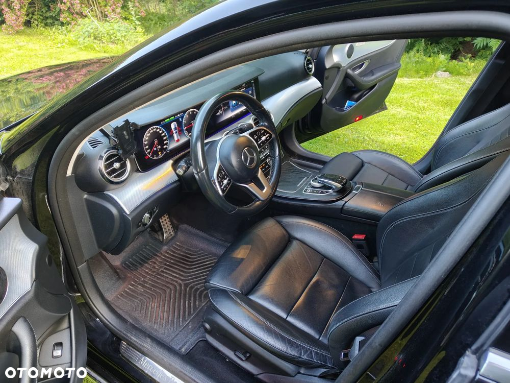 Mercedes-Benz Klasa E 300 de 9G-TRONIC - 13