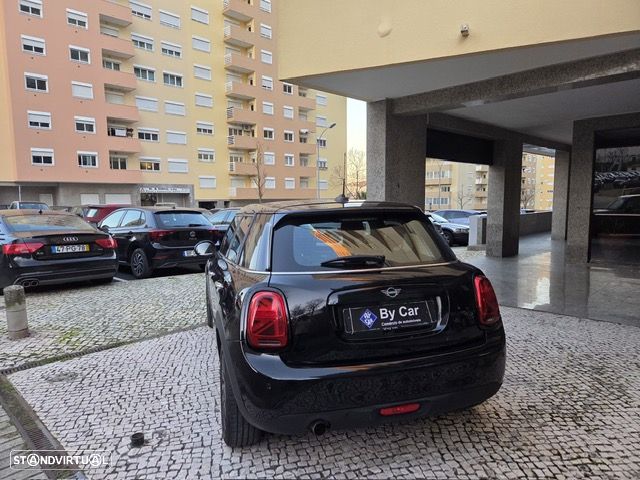 MINI 5 Portas One Aut. - 10