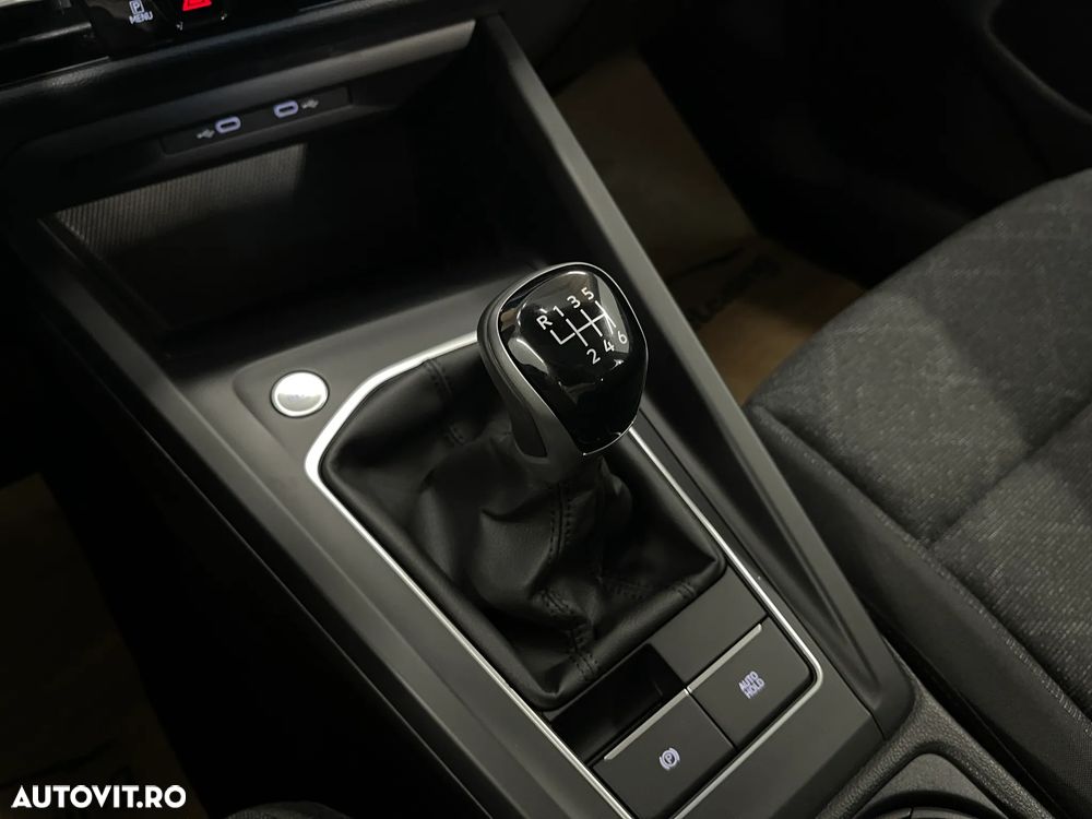 Volkswagen Golf 1.0 TSI Life - 24