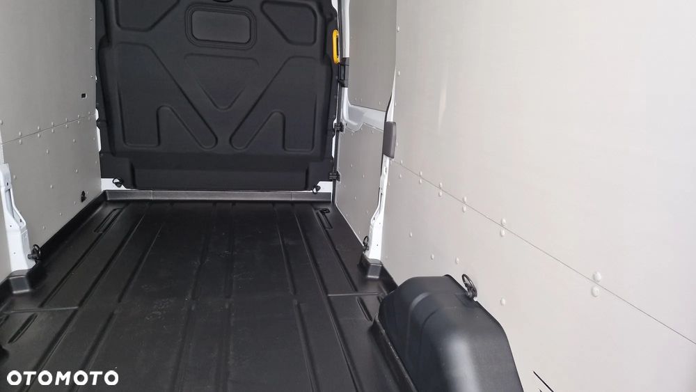 Ford TRANSIT 350 L3H3 - 12