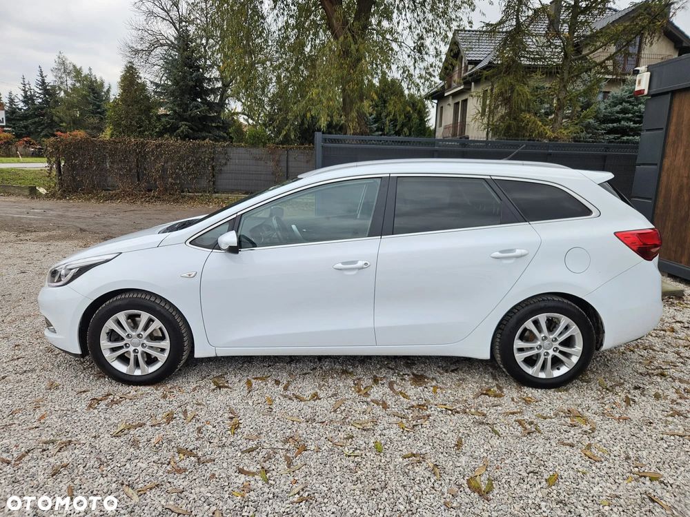Kia Ceed 1.4 CVVT SW Dream Team Edition - 5