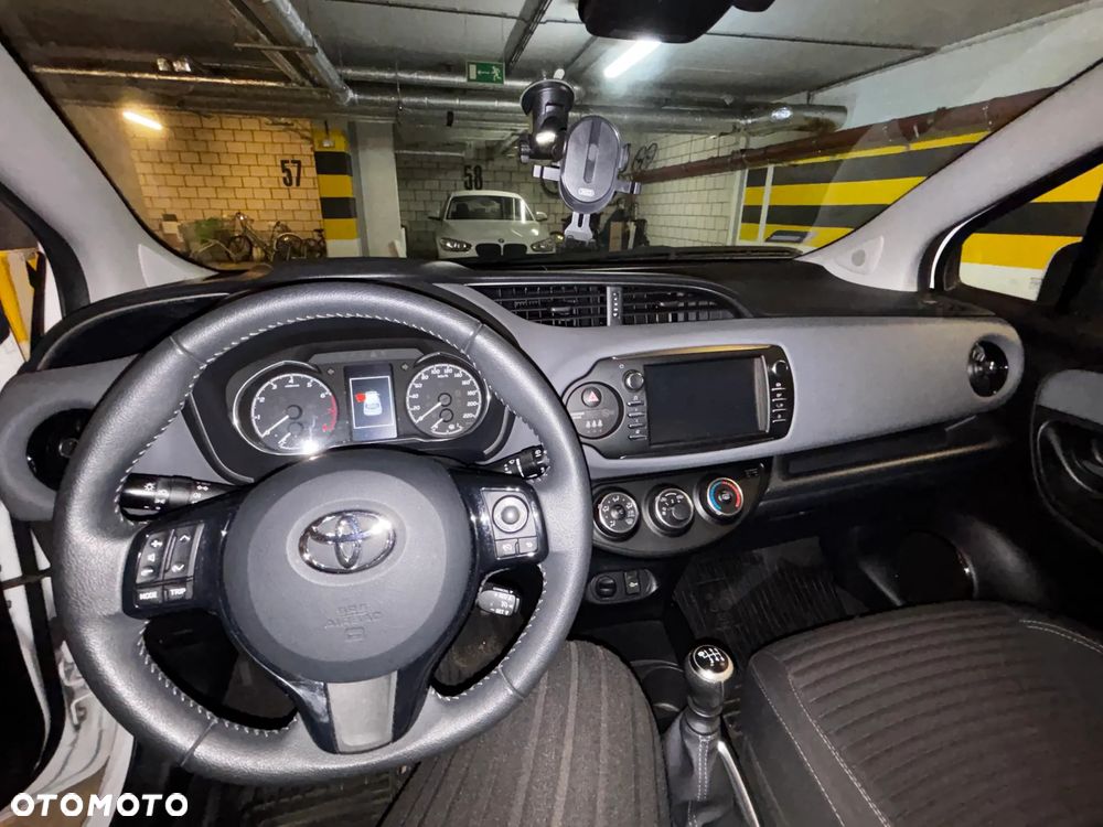 Toyota Yaris - 11