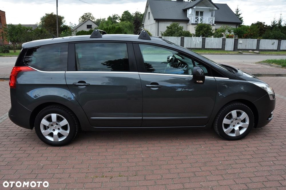 Peugeot 5008 120 VTi Premium - 3