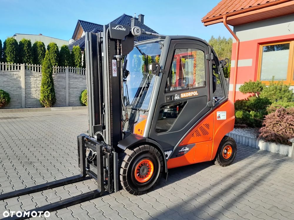 Linde H30D-02 - 1