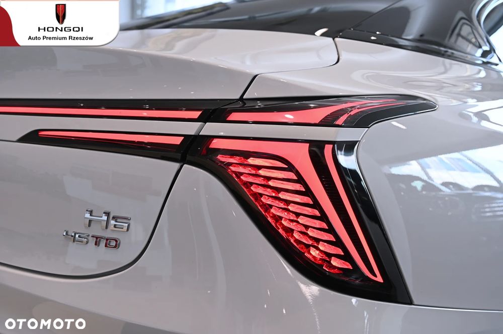 Hongqi H6 - 25