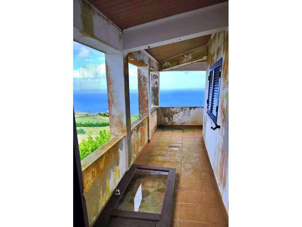 AMPLA MORADIA com vista mar - Cedros, Santa Cruz das Flores, Ilha d... - Grande imagem: 5/33