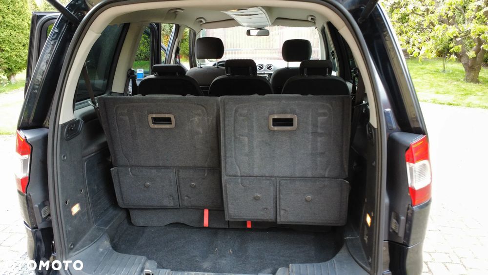 Ford Galaxy 2.0 TDCi Ghia - 17