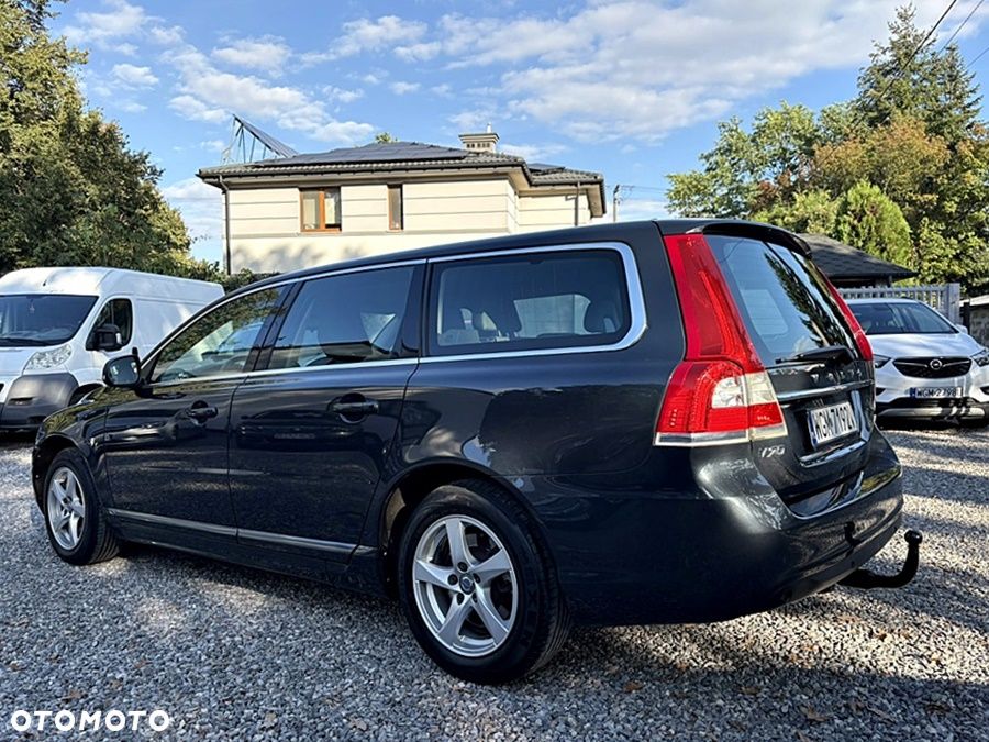 Volvo V70 D2 Momentum - 5