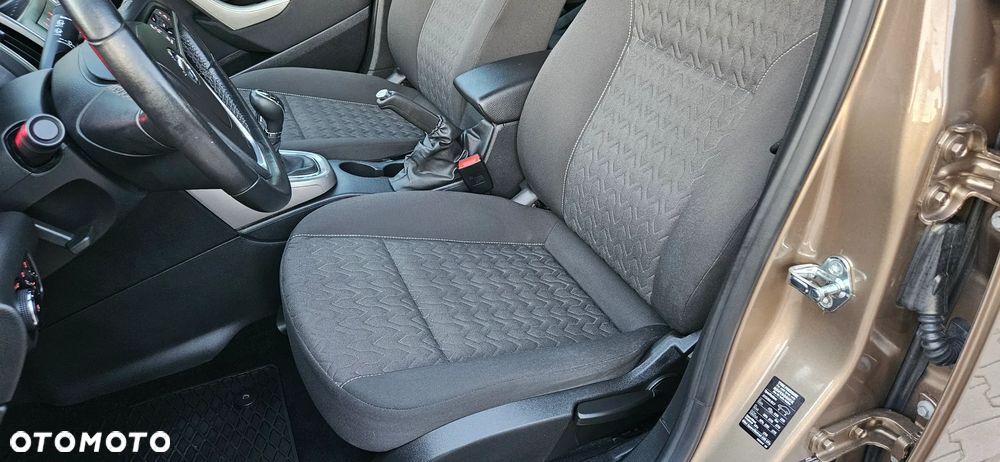 Opel Astra 1.4 Turbo - 14