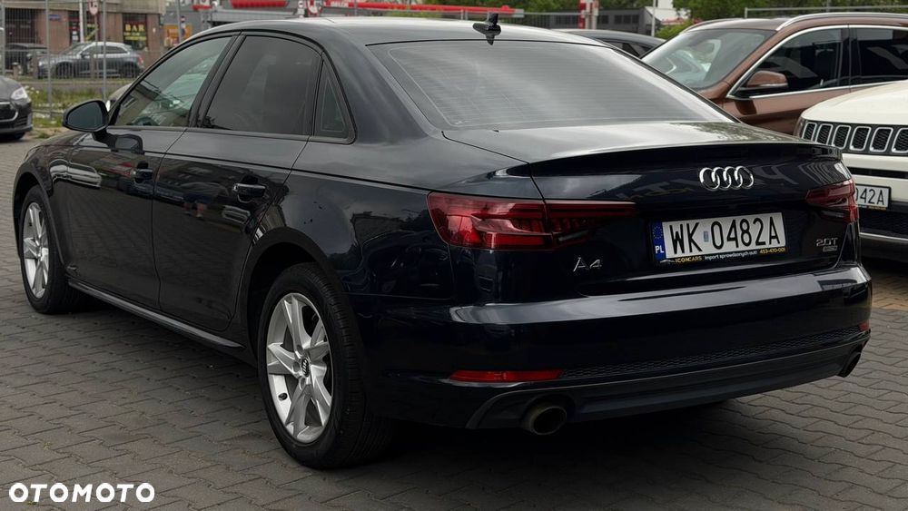Audi A4 Limousine - 8