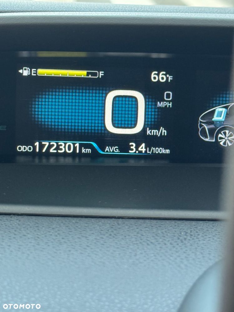 Toyota Prius - 24