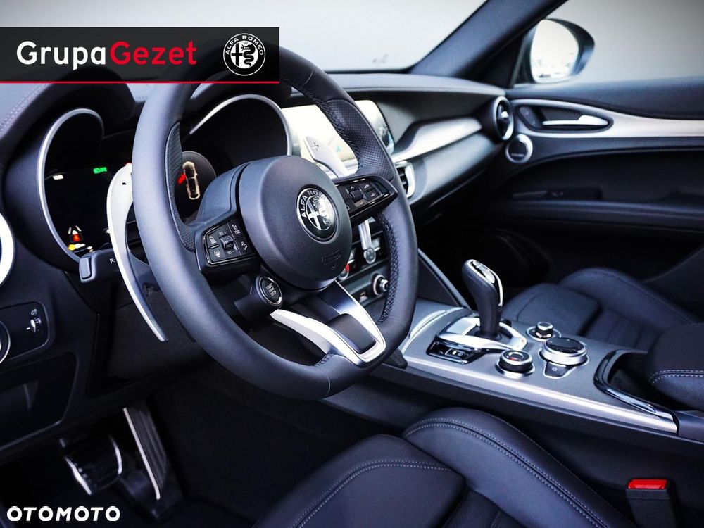 Alfa Romeo Stelvio - 6