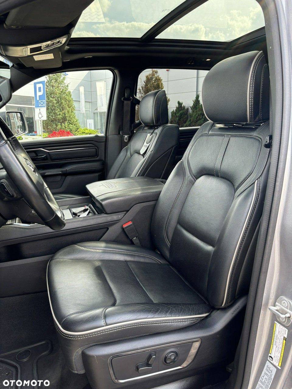 RAM 1500 - 14