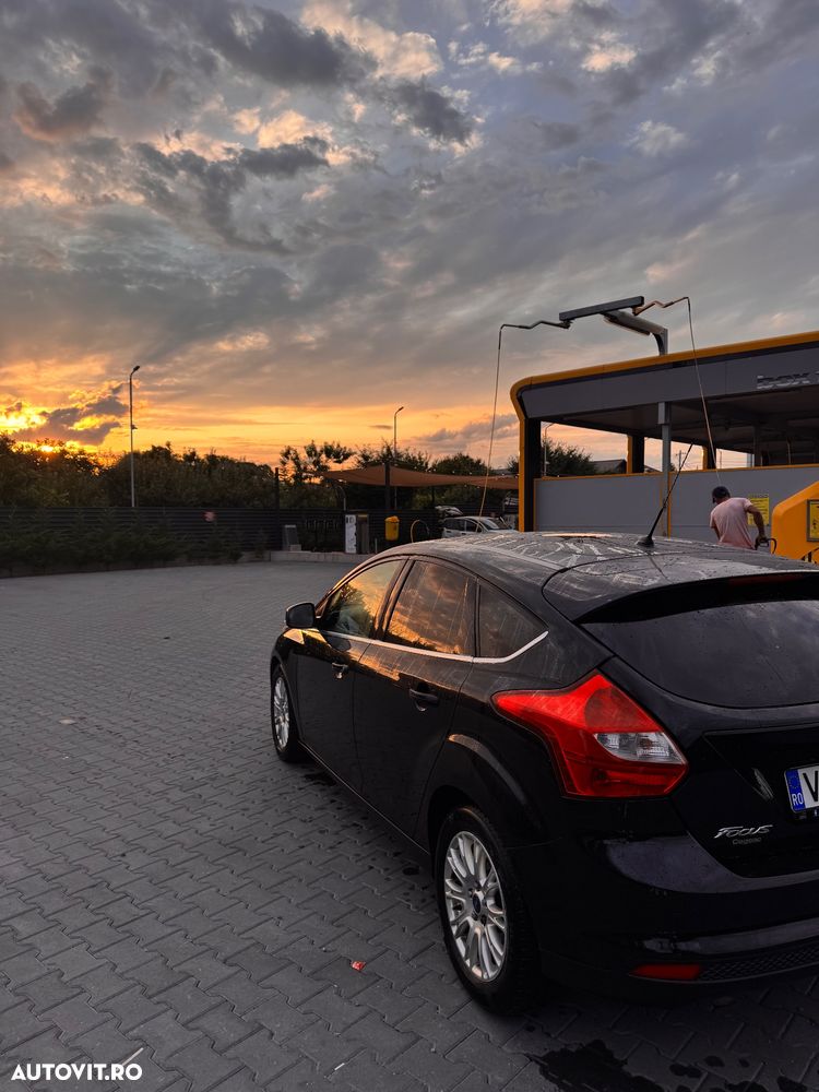 Ford Focus 1.6 TDCI DPF Titanium - 3