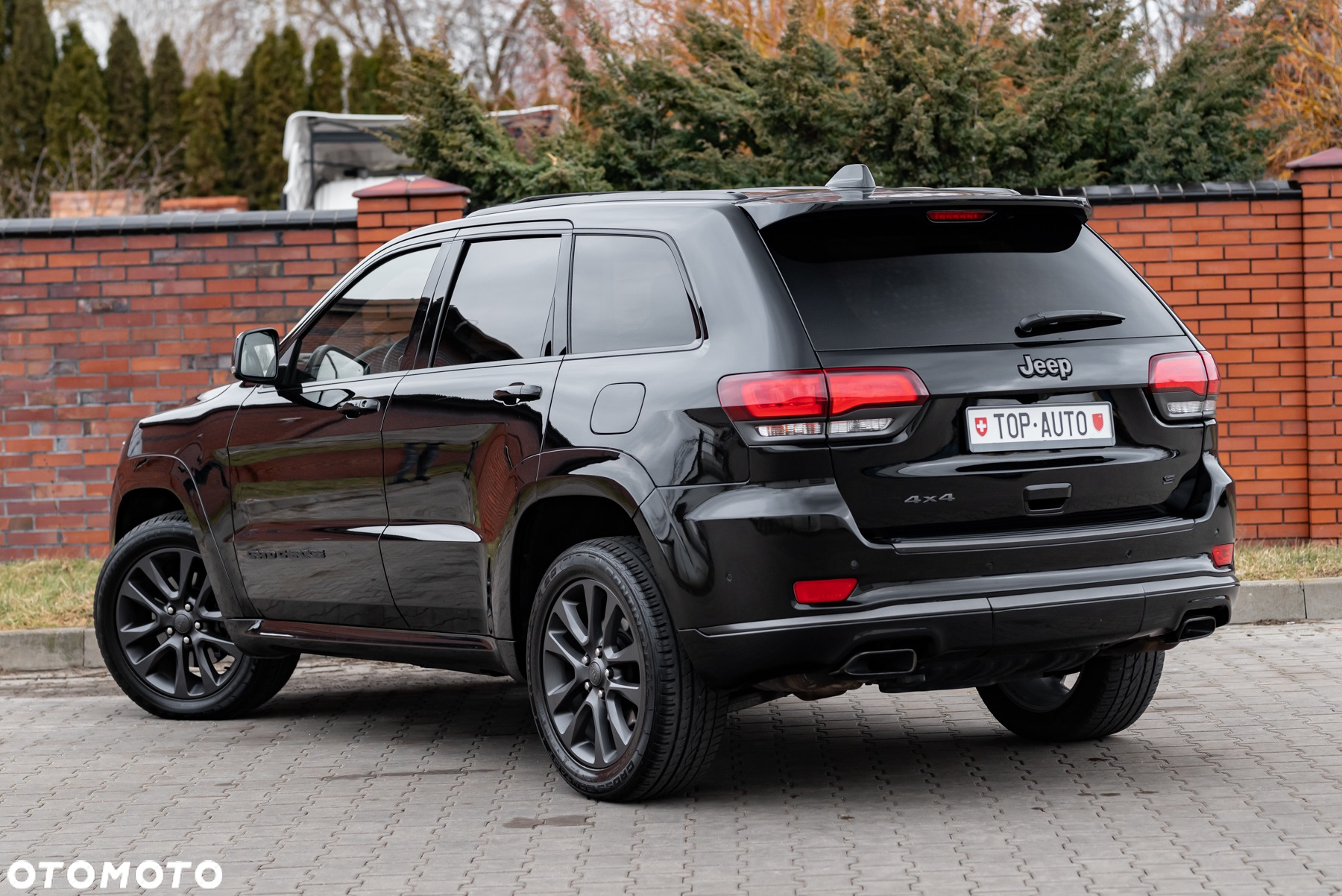 Jeep Grand Cherokee - 18