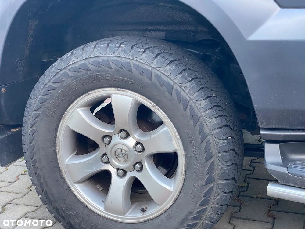 Toyota Land Cruiser - 25