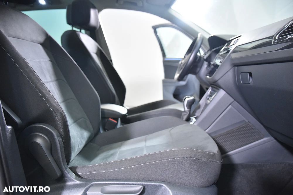 Volkswagen Tiguan - 11
