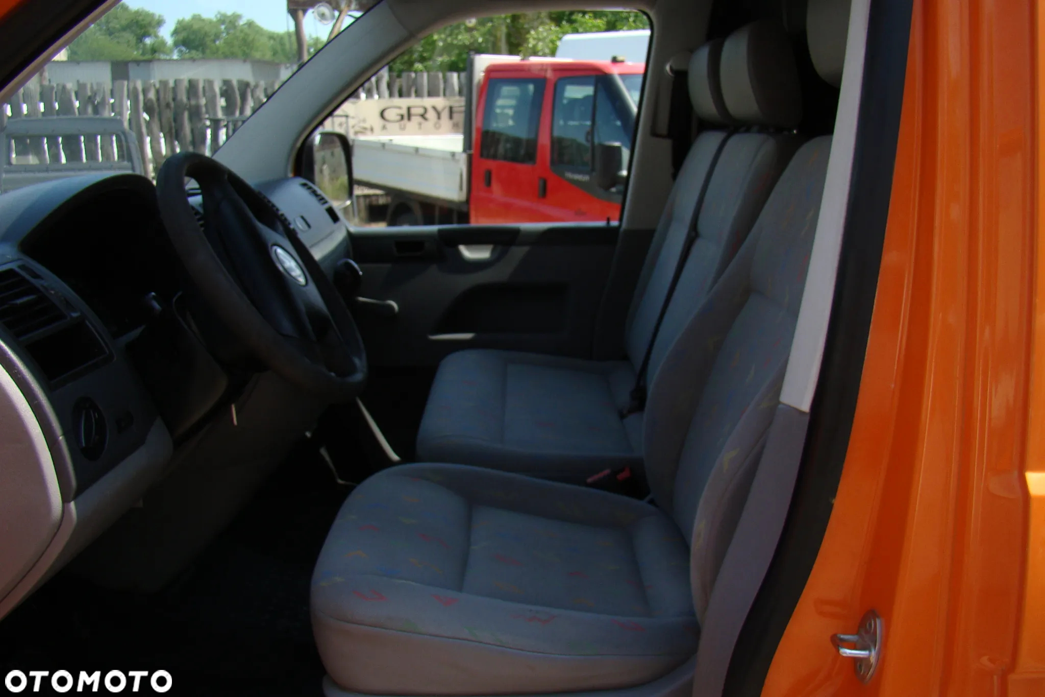 Volkswagen Transporter - 9