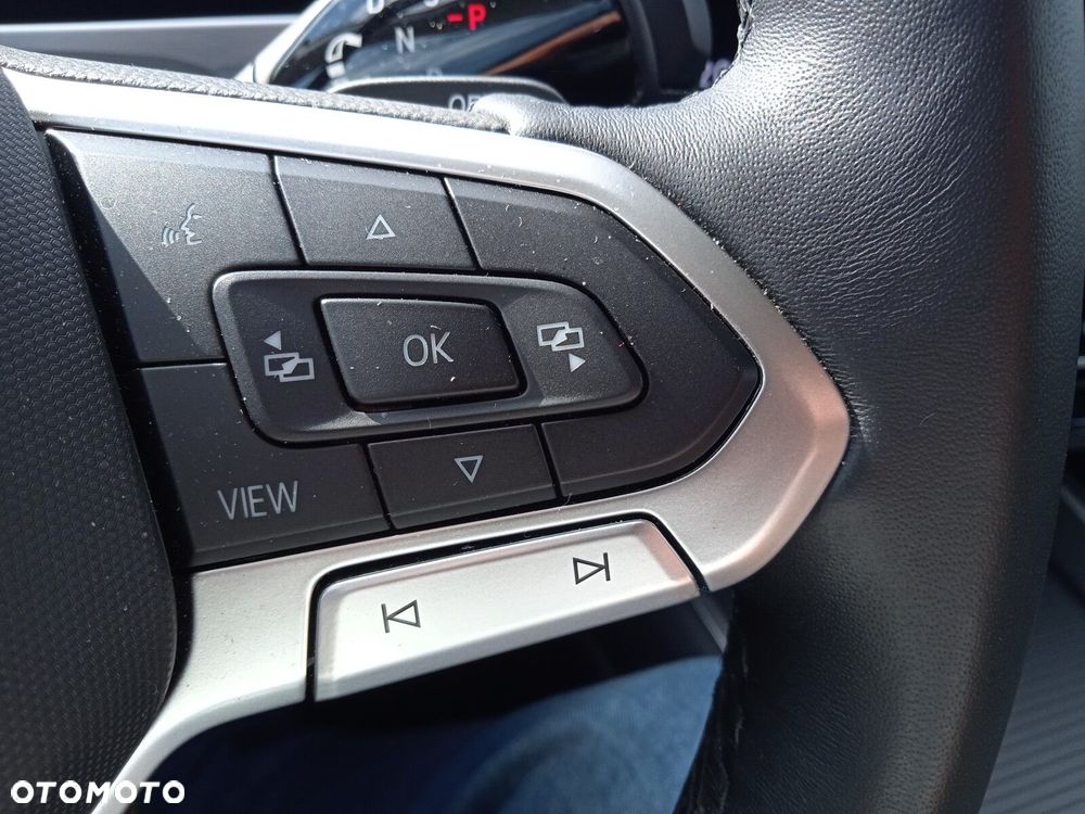 Volkswagen Passat - 20