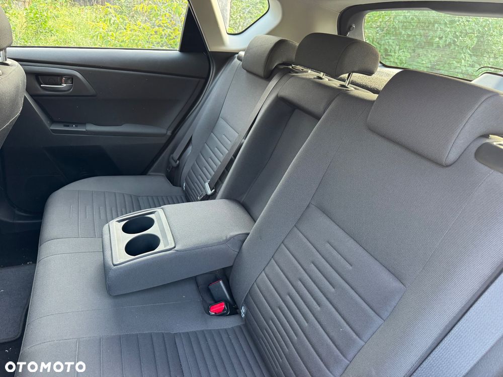 Toyota Auris 1.2 Turbo Edition S+ - 11