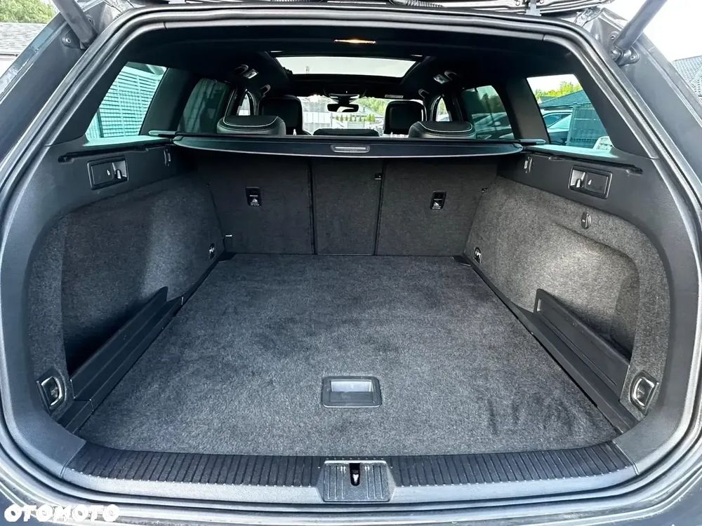Volkswagen Passat Alltrack 2.0 TDI SCR DSG 4Motion - 31